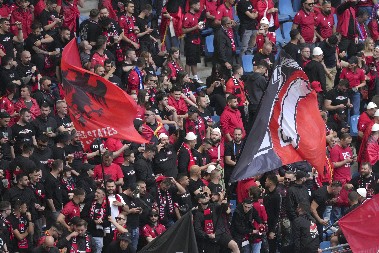 "NAŠA REAKCIJA BIĆE ŽESTOKA I NEZAUSTAVLJIVA" Ozbiljne pretnje navijača Albanije pred meč sa Srbijom