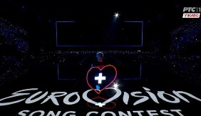 FAN SE POPEO NA BINU EVROVIZIJE Ovo se do sada nikada nije desilo, publika zanemela od šoka (FOTO)