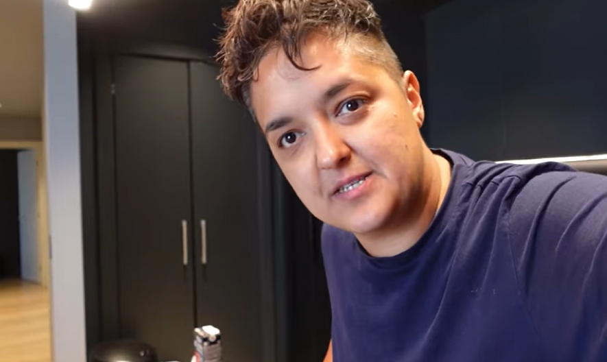 MARIJA ŠERIFOVIĆ POSLALA PORUKU PRINCU OD VRANJE Pevač samo što nije kročio na binu Evrovizije, evo šta mu je stiglo od pevačice!