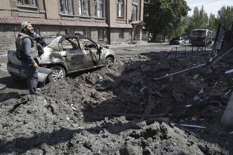 PROBIJEN FRONT U DONJECKU! Ruska vojska zauzela ključno naselje