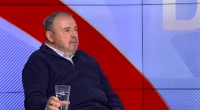 PROGLASOVAC TRAŽI KRV! Pošto nas narod neće, moramo napraviti Majdan u Srbiji! (FOTO)