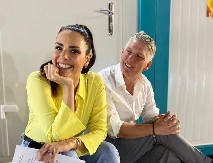 POZIRALA SA STOMAKOM DO ZUBA Nova fotografija Švajnijeve "ljubavnice" zapalila društvene mreže - svi se pitaju ko je otac? (FOTO)