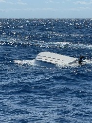 DRAMA NA PUČINI! Prevrnuo se brod, 30 osoba završilo u vodi!