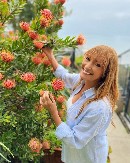 DŽEJN SEJMUR (74) KAO DA NE STARI Ne drži dijete, nosi isti broj odeće od tinejdžerskih dana, a ovo je njena tajna