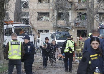 RUSKA VOJSKA PRETI DA SRAVNI KIJEV SA ZEMLJOM! Kod Odese uništen brod sa dronovima i municijom, oglasio se Zelenski