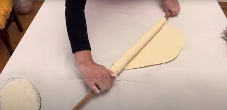 EVO KAKO SE PRAVILNO RAZVLAČE KORE ZA PITU Sabiha otkrila u čemu je caka, samo ovako će biti savršeno hrskave i punog ukusa