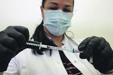 PREOKRET! SAD više ne preporučuju vakcine protiv kovida-19 za trudnice i zdravu decu