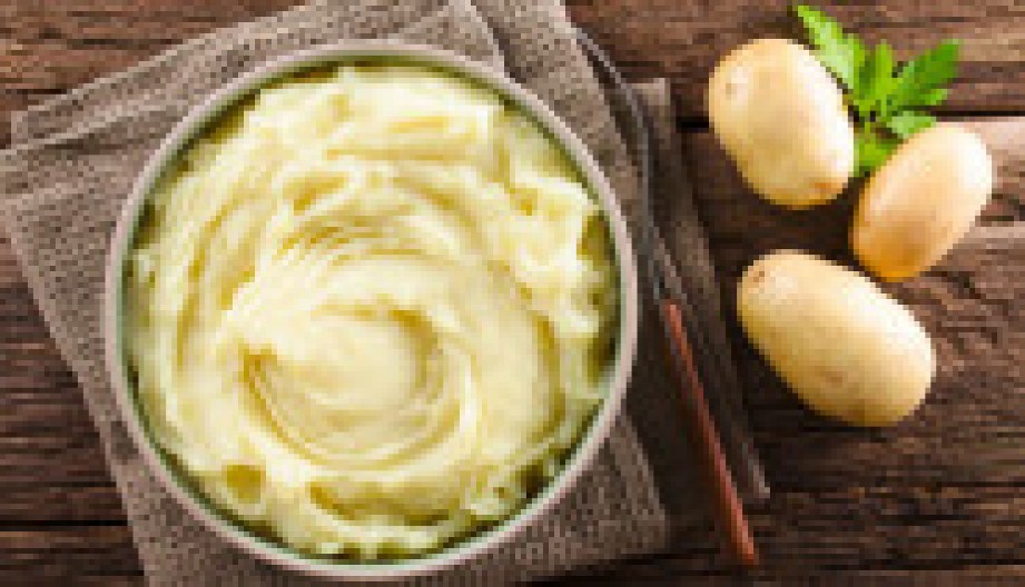 PIRE KROMPIR PO RECEPTU ZA POČETNIKE Napravite ovako i biće kremast i bez grudvica