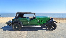 SREĐIVALI SU STARI AUTOMOBIL I UGLEDALI KAKO SE NEŠTO SJAJI ISPOD SEDIŠTA Pogledali su malo bolje i - zinuli od čuda