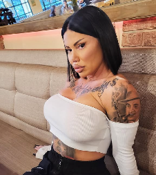 STAVILA 400 KUBIKA U ZADNJICU, A ONDA SE SVE KRENULO PO ZLU Rijaliti učesnica dobila komplikacije nakon operacije