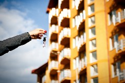 MLADI POHRLILI PO STANOVE Podneto više od 1.770 zahteva za stambene kredite