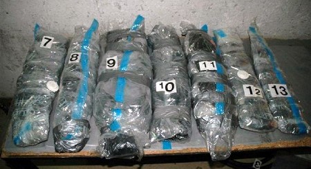 VELIKA ZAPLENA DROGE U BEOGRADU U dve odvojene akcije zaplenjeno 20 kilograma marihuane