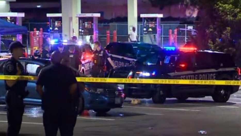 AUTOMOBILOM GAZIO LJUDE NA PROSLAVI NOVE GODINE Jezive scene u Nju Orleansu, strahuje se da ima mrtvih (VIDEO)