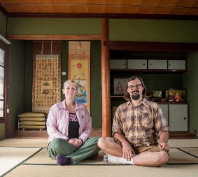 ZA OVU CENU NEMATE NI ŠUPU U BEOGRADU Kupili kuću u Japanu za bagatelu, sad zarađuju stotine za dolara za noć