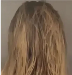 KOSA JOJ JE BILA "SPALJENA" OD SILNOG BLAJHANJA, A SADA BUJA KAO IZ VODE  Devojka se kune u ovaj sastojak koji je rešio sve njene probleme