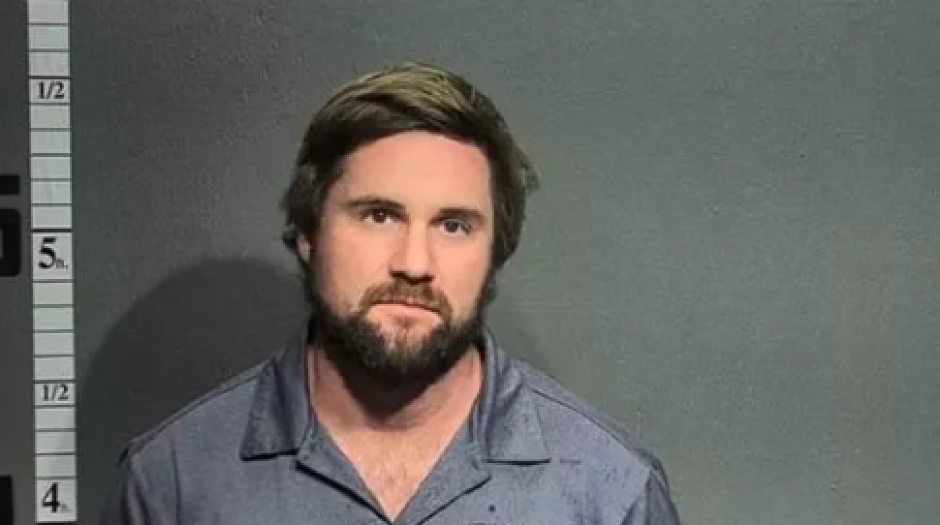 FBI NA NOGAMA Porodična kuća pretvorena u ilegalnu fabriku eksploziva