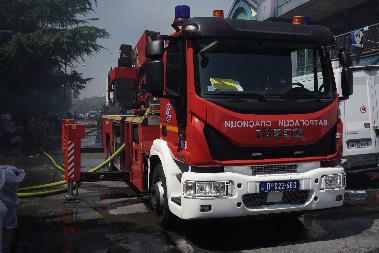 POŽAR NA NASTUPU NAŠEG PEVAČA! Vatra kuljala na sve strane, evakuisan ceo lokal