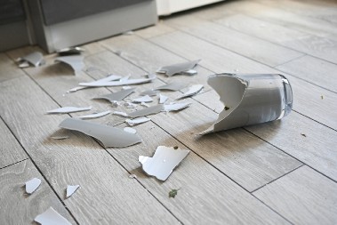 ČESTO LOMITE ILI GUBITE STVARI U KUĆI? Verovanje kaže da to sluti samo na jedno