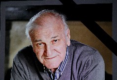 LIČI NA DEDU I NOSI NJEGOVO IME! Ovo je Velimir, unuk Bate Živojinovića koji se obrazuje u Francuskoj