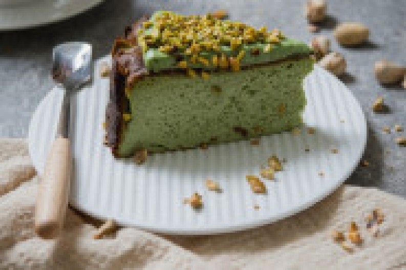 ČIZKEJK SA PISTAĆIMA Fenomenalni desert neodoljivog ukusa, za sve prilike