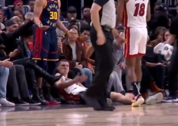 JOVIĆ I KARI U BRUTALNOM DUELU Kakav šou: Stef izbacio iz takta Srbina, o Nikolinoj reakciji priča čitava Amerika (VIDEO)