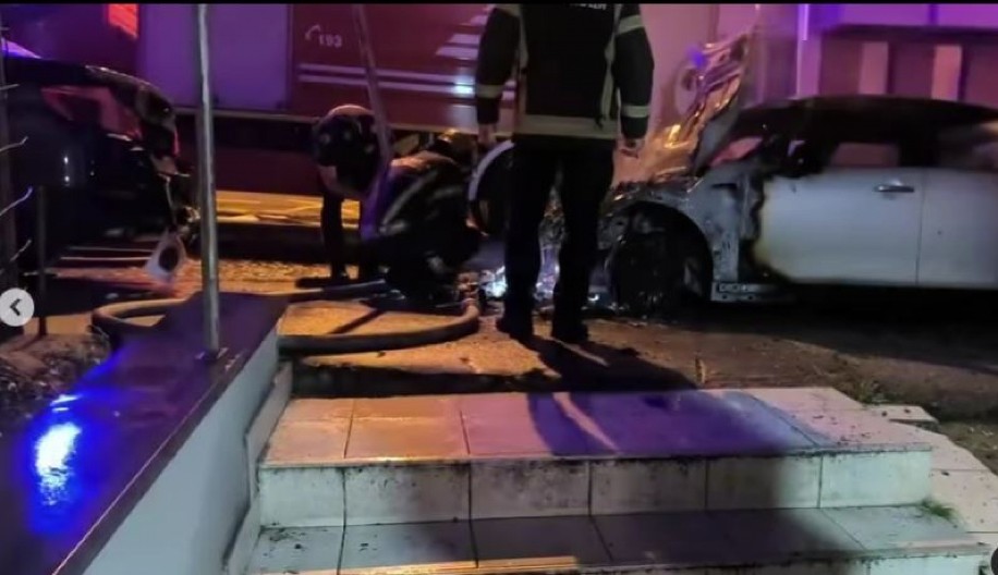 UPALJAČEM I DEZODORANSOM PALIO AUTOMOBILE NA ČUKARICI Lopatom oštetio 15 automobila i krao vredne stvari iz njih