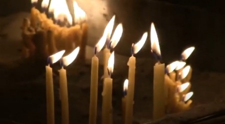 U SUBOTU SU LETNJE ILI DUHOVSKE ZADUŠNICE Jedan od četiri dana u godini kada se u crkvama i na grobljima obeležava sećanje na umrle