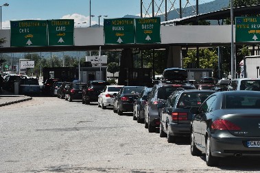 AKO LETUJETE U GRČKOJ OVO TREBA DA ZNATE! Kazne su rigorozne, zbog ovih prekršaja se može završiti I U ZATVORU