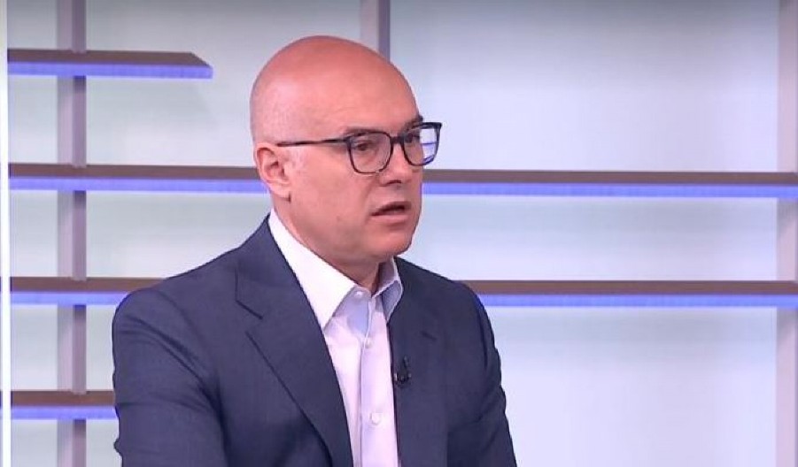 NA PRAVDI BOGA NAPALI NAJBOLJEG STUDENTA Vučević o stravičnom linču Miloša Pavlovića: Udarili ste tamo gde niste smeli!