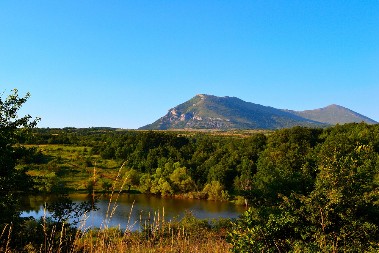 POŽAR NA RTNJU! Gusti dim se širi planinom, vatrogasci na terenu (FOTO/VIDEO)