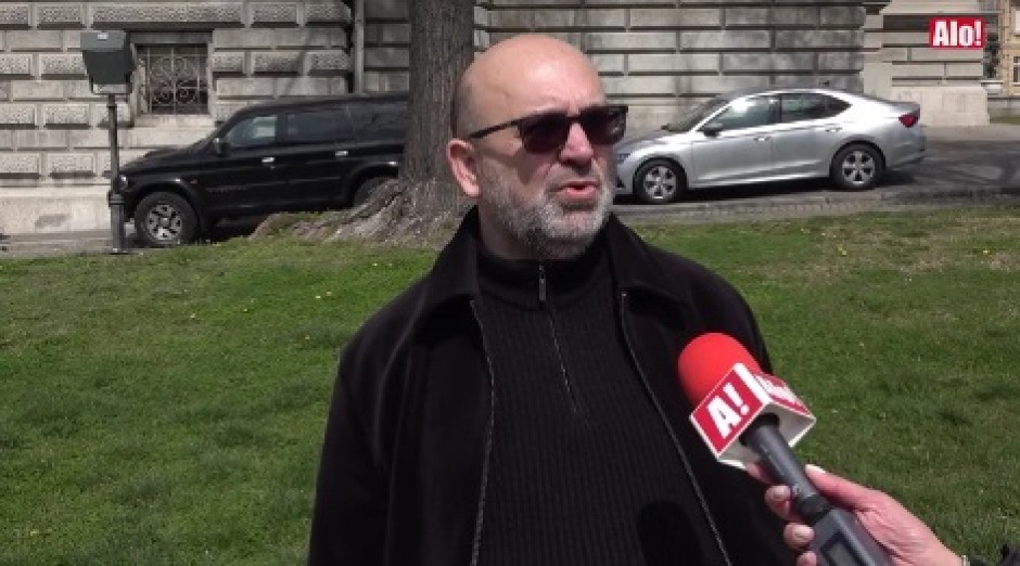 ATMOSFERA LINČA UZ USKLIKE "PUMPAJ" I "DINSTAJ" Bokan za Alo: Borba protiv toga je uslov svih uslova za nastavak postojanja Srbije!