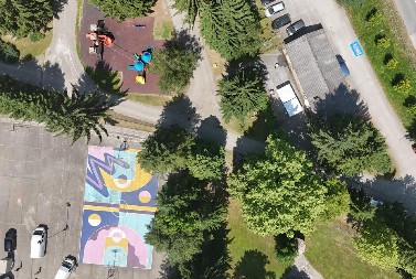 BANDA BLOKADERA, ZA NJIH ZAKON NE VAŽI! Pogledajte slike iz Kosjerića, evo kako krše izbornu tišinu