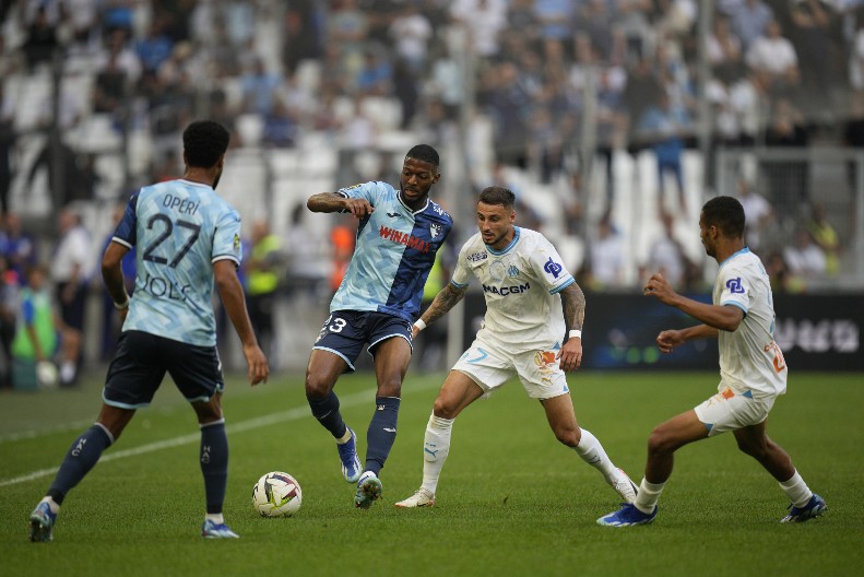 NIŠTA OD "MARAKANE" Zvezda ostala bez velikog pojačanja, izabrao je drugi klub