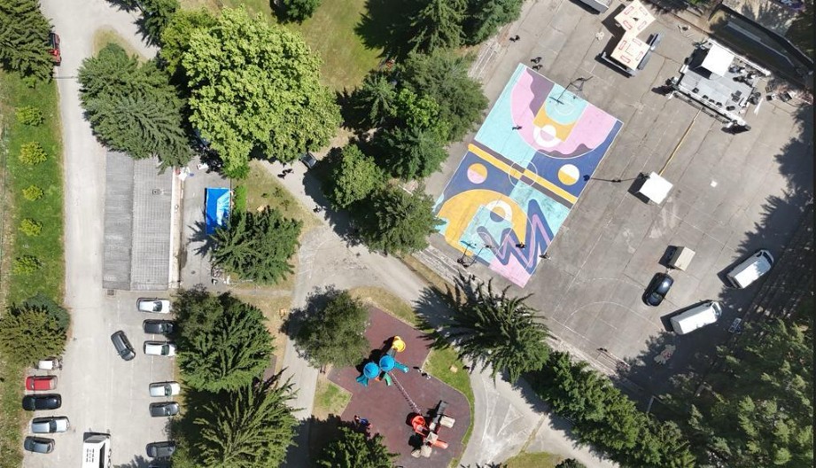 BLOKADERE DOVLAČE AUTOBUSIMA U KOSJERIĆ Spremaju haos u Kosjeriću i krše izbornu tišinu (FOTO)