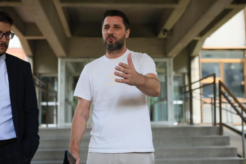 UHAPŠEN MARKO MILJKOVIĆ! Došlo do drame na aerodromu, tri sata proveo u pritvoru, pa se oglasio (FOTO)