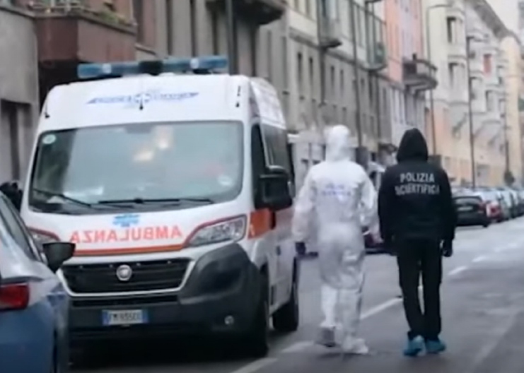 MRTVA MAJKA PREKRIVENA CRNOM KESOM, PORED NJE TELO BEBE...Horor scena u poznatom parku, policija otkrila detalje