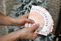 ODLUKA STUPA NA SNAGU DANAS, TRK U MENJAČNICE Narodna banka je upravo objavila zvaničnu informaciju