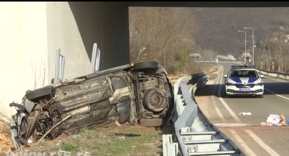 TEŠKO POVREĐENE MAJKA I SESTRA NASTRADALE DEVOJČICE Nove informacije o stravičnom udesu kod Malče