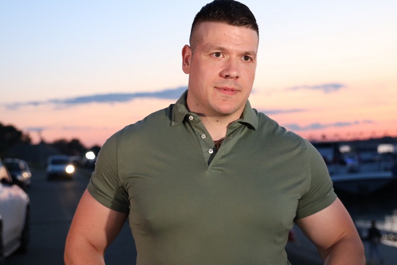 KAKVO BRE DEDINJE?! Sloba Radanović sagradio vilu od 300 kvadrata, pogled puca pravo na reku, a kuhinja je san svake domaćice