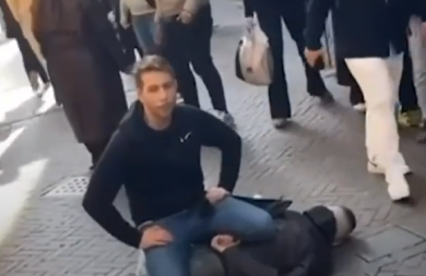 UKRAJINSKI DEZERTER SMEŠTEN U ŠEVENINGEN Nožem masakrirao ljude u Amsterdamu: Idiotu se ostvario san