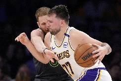 SVI SU U ŠOKU ZBOG OVOG PRIZORA Luka Dončić se "prepolovio", fotka kruži mrežama