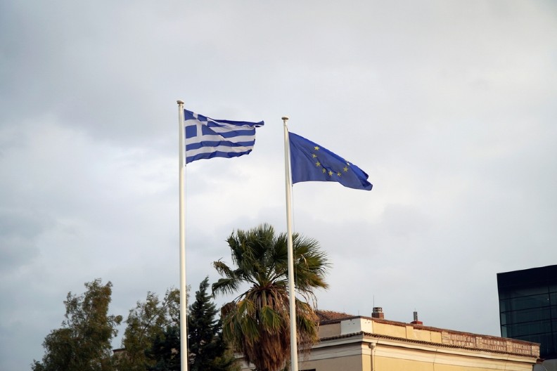GRČKA KAŽNJENA, DRAKONSKI Brisel naložio, jer su stavljali "ruku u džep" Evropskoj uniji