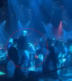 NEZAPAMĆEN SKANDAL Konor Mekgregor nokautirao čoveka u noćnom klubu (VIDEO)