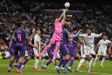 FLIK NA SLATKIM MUKAMA Barselona dala 25.000.000 evra za golmana i napravila problem