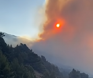GORI DALMACIJA Meštani brane kuće, TURISTI U PANICI, dim stigao do Brača i Hvara (VIDEO)