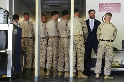 VENS POSETIO LOS ANĐELES U JEKU PROTESTA Poslao snažnu poruku