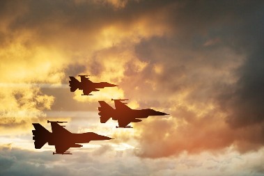 "IZVELI SMO VELIKI NAPAD, 50 BORBENIH AVIONA JE UDARILO METE" Oglasio se Defrin