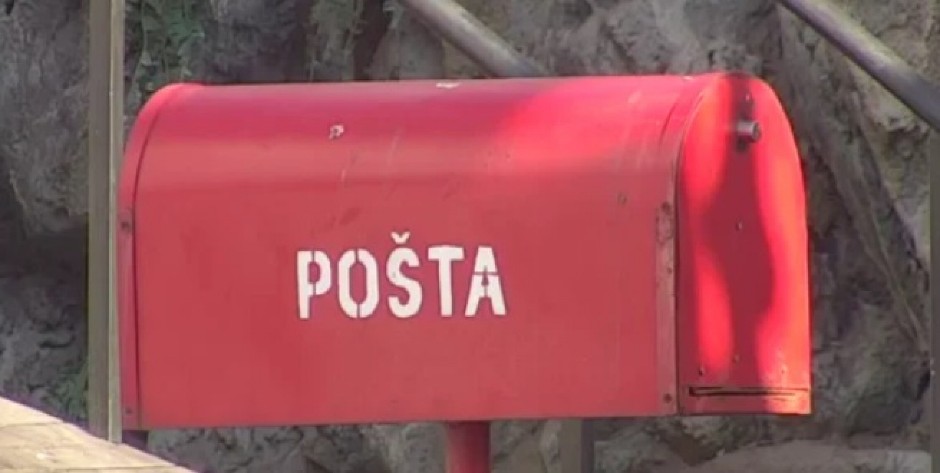 MUK ZA CRNIM STOLOM! Veliki Šef poslao zadrugarima hitno pismo o diskvalifikaciji nakon današnje tuče