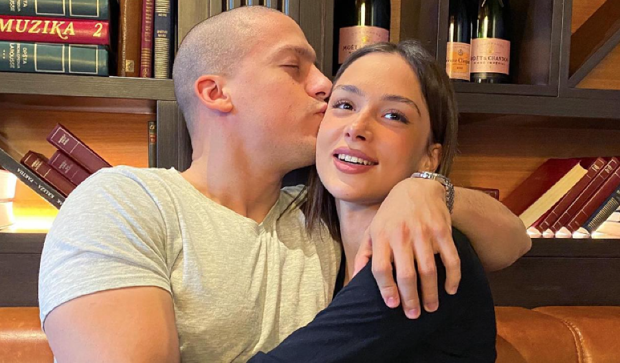 BAKA PRASE KONAČNO IZNEO SVOJE DOKAZE, PA POMENUO INTIMNE SNIMKE Bivša devojka zbog pretnji napušta Srbiju