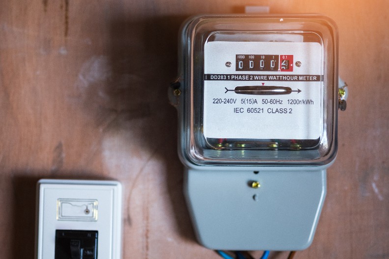 PAMETNA BROJILA DO 2026: Srbija uvodi novu generaciju merenja potrošnje struje